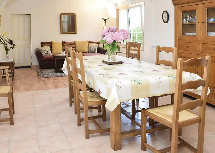 Cozy In With Wifi Lestre